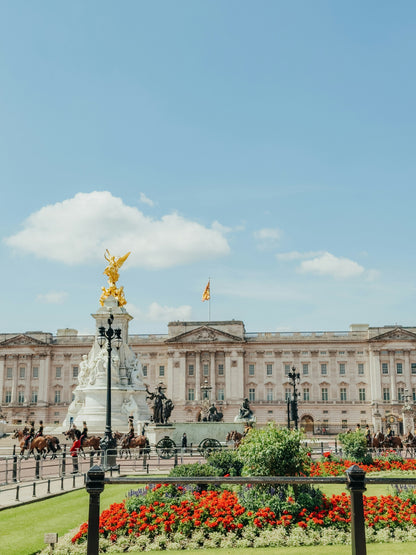 7 Night: London & Paris Discovery